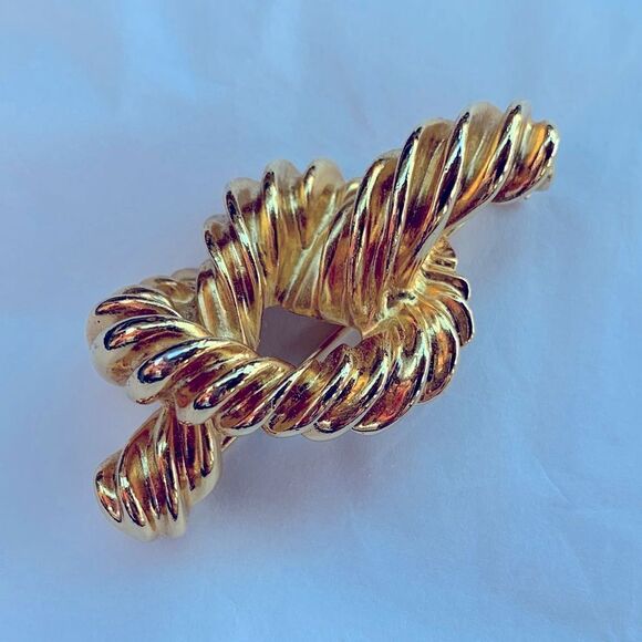 Vintage Carolee Gold Textured Knot Bow Brooch - Picture 2 of 3
